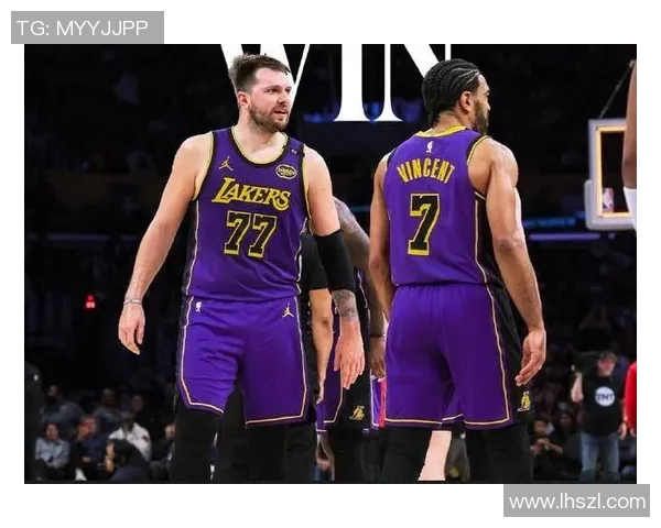 2018年NBA季后赛鹈鹕逆袭湖人展现强大实力的精彩对决回顾